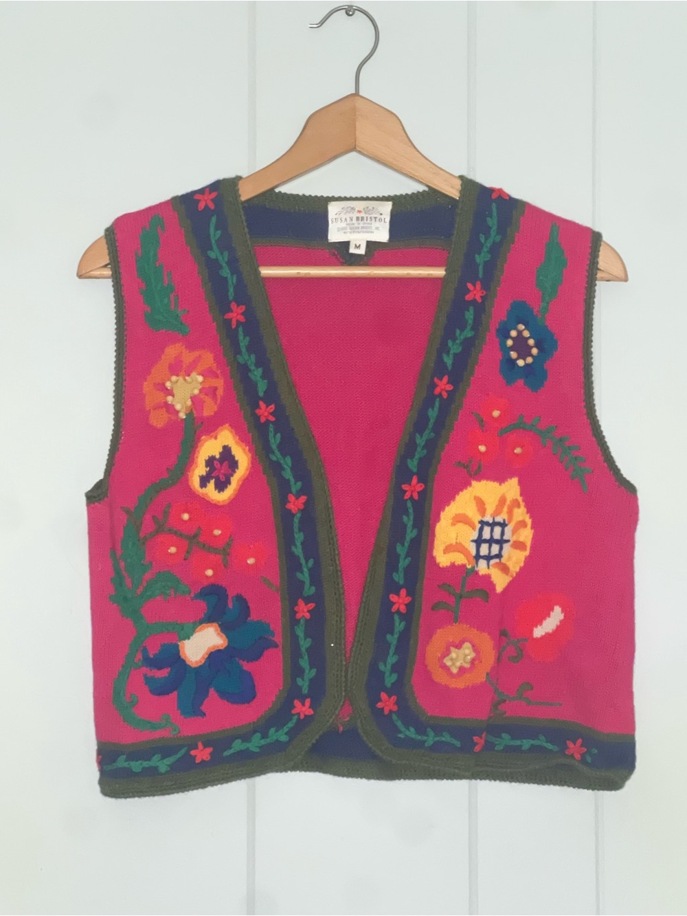 90s Vintage Susan Bristol Embroidered Floral Knit Sweater Vest Pink Boho Retro M
